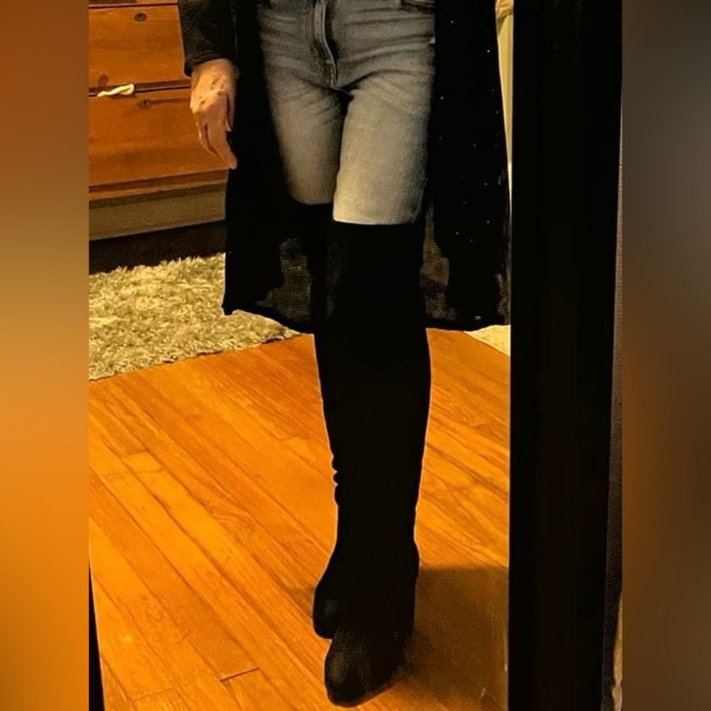 Jessica Simpson Over the knee boot